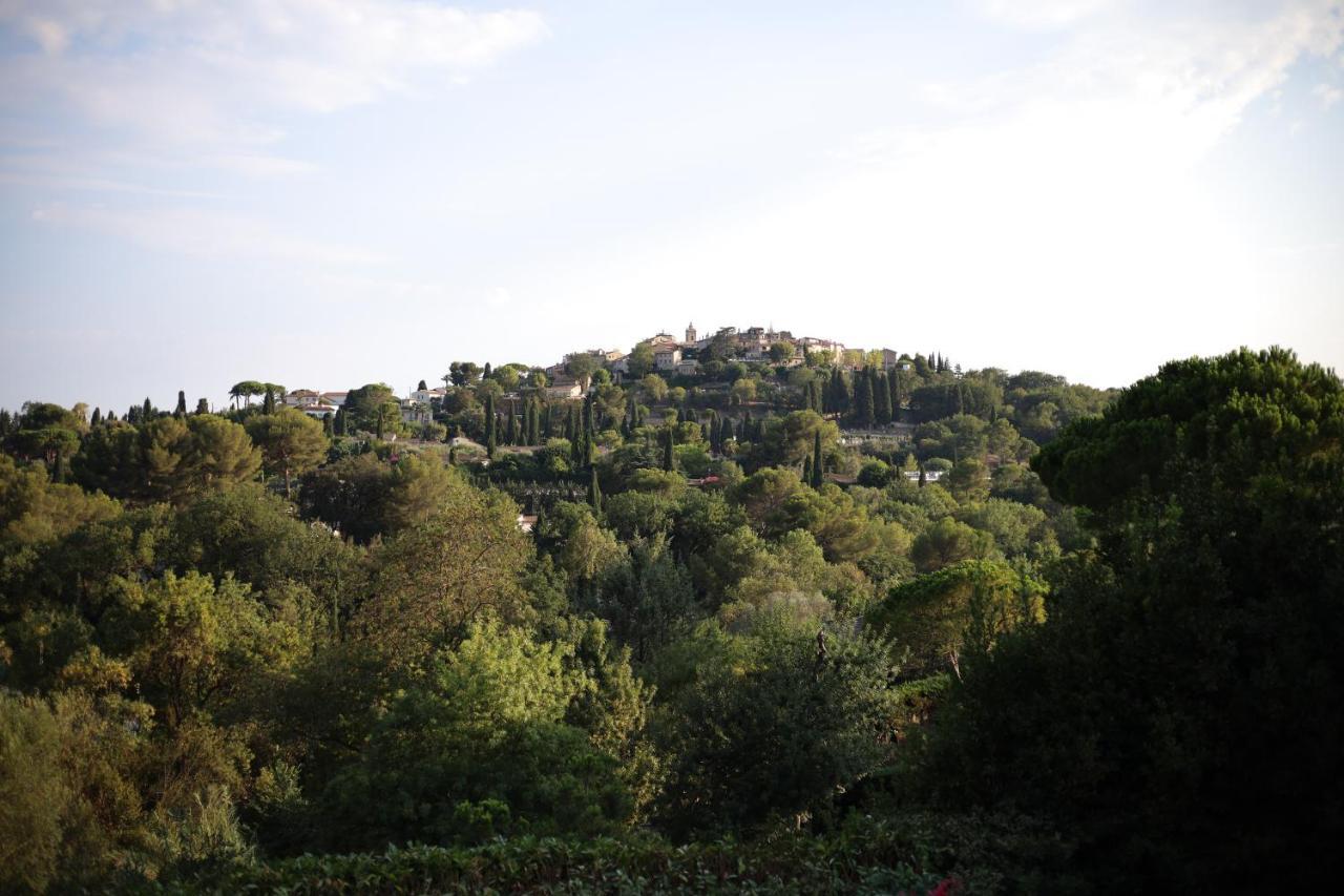 L'Elegante Bastide En Pierre Avec Vue Sur Le Vieux Village De ムジャン エクステリア 写真